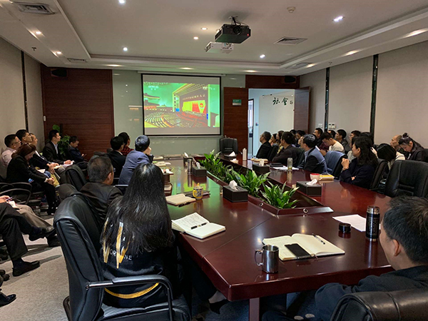 成品片a免人看免费组织集中观看纪念改革开放四十周年庆祝大会